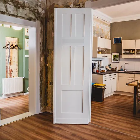 Charmanter Altbau Zwischen Altstadt Und Klinikum Mit Parkplatz *