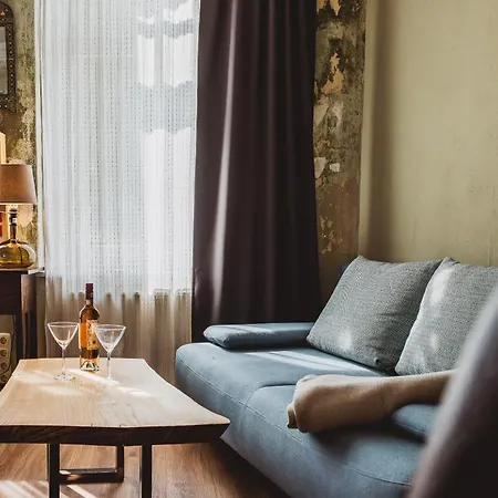 Charmanter Altbau Zwischen Altstadt Und Klinikum Mit Parkplatz