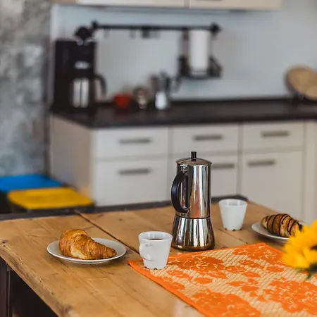 Apartment Charmanter Altbau Zwischen Altstadt Und Klinikum Mit Parkplatz *