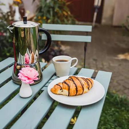 Charmanter Altbau Zwischen Altstadt Und Klinikum Mit Parkplatz * Greifswald